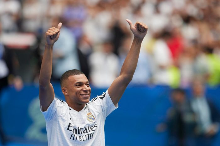 How to do Kylian Mbappe's Little Brother celebration in EA FC 25? Aljazair Sudah 'Naturalisasi' Anaknya Zidane, Kini Incar Adiknya Mbappe